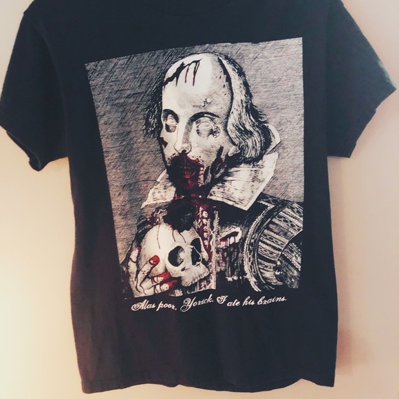 Hot Topic Tops - Shakespeare Zombie Shirt